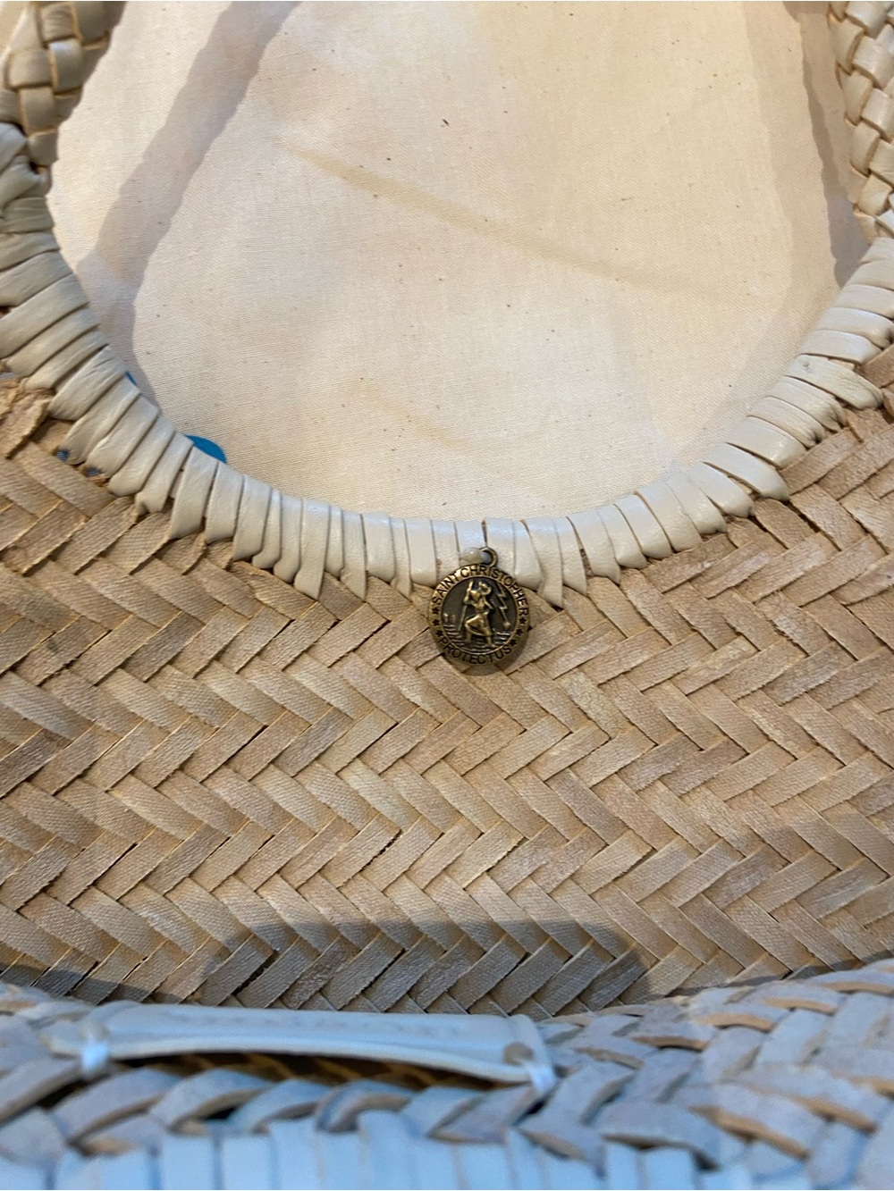 Dragon Diffusion Beige Woven Tote - Picture 4 of 6